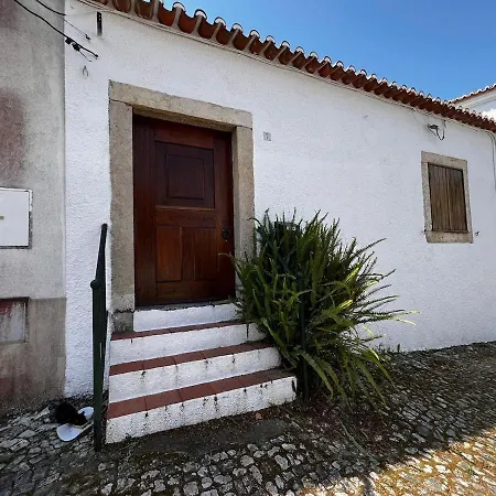 Nyaraló Paradise With Garden In